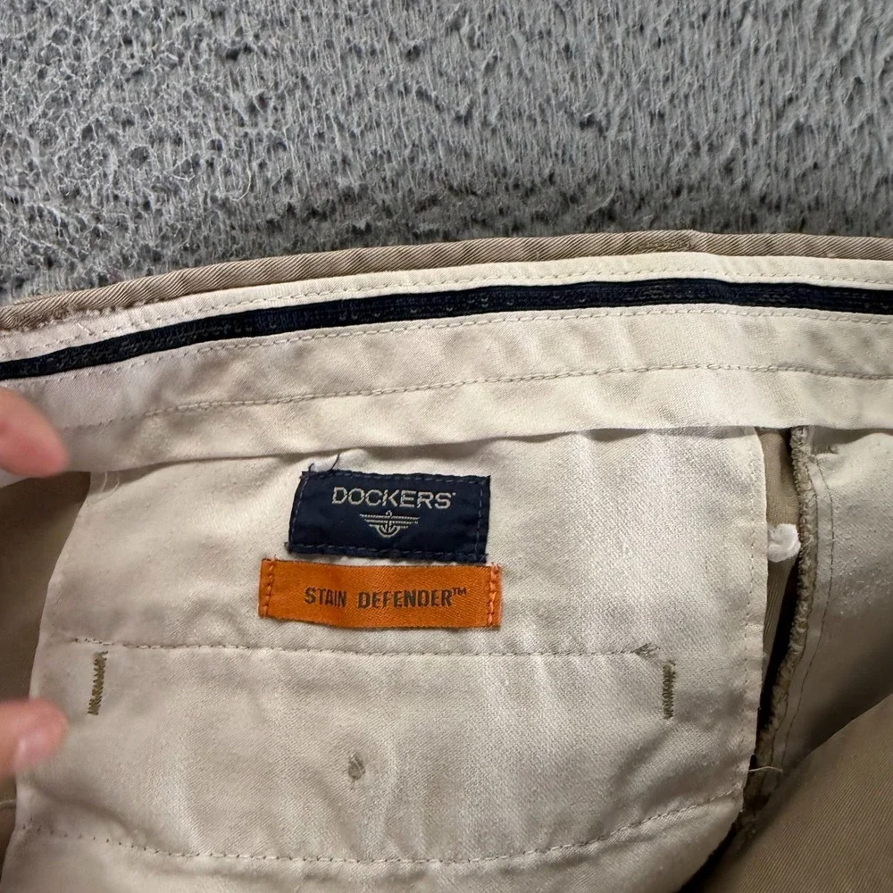Dockers Stain Defender Pant Mens 34x32 Brown Cotton Chino Straight Preppy Career